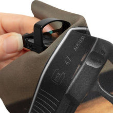 Lade das Bild in den Galerie-Viewer, GLOCK Microfaser Reinigungstuch - MantisX.at