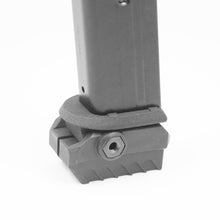 Lade das Bild in den Galerie-Viewer, MAGRAIL – Walther PPQ M2 9mm | MAGAZINBODEN RAIL ADAPTER - MantisX.at
