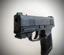 Lade das Bild in den Galerie-Viewer, RAIL ADAPTER SIG SAUER P365/P365XL - MantisX.at
